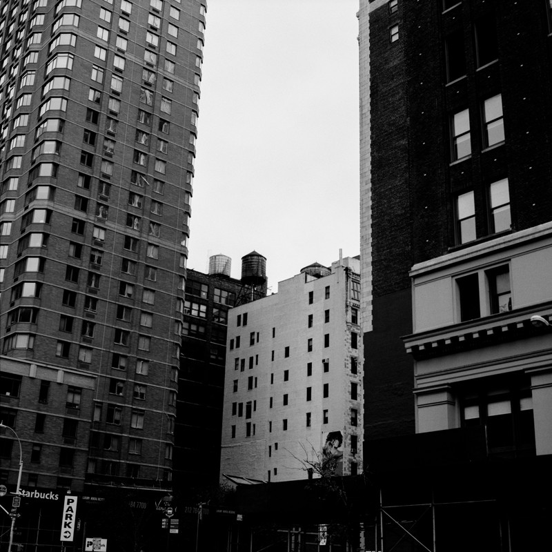 CCC201200606W033033_IMACON9DIVIDED_CLEAN_LR