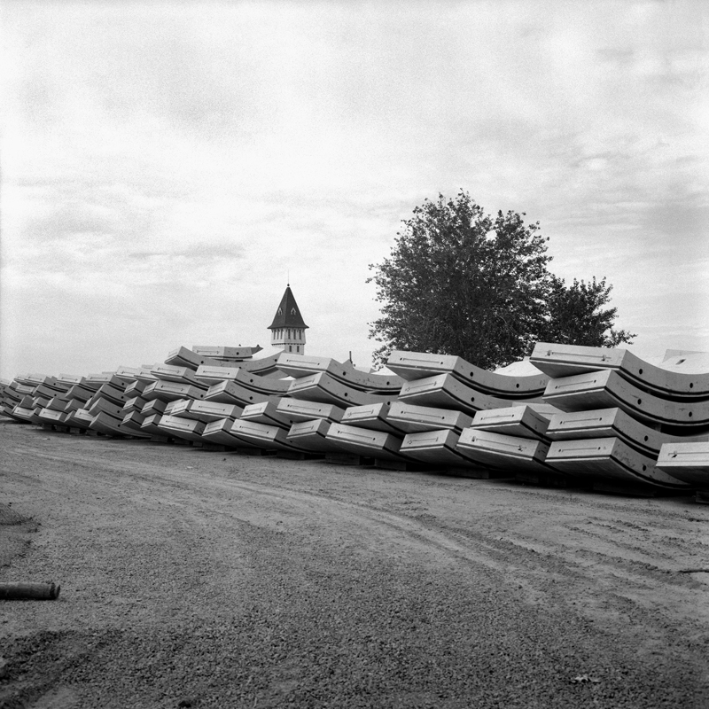 CCC201100606W039083_IMACON12DIVIDED_CLEAN_LR