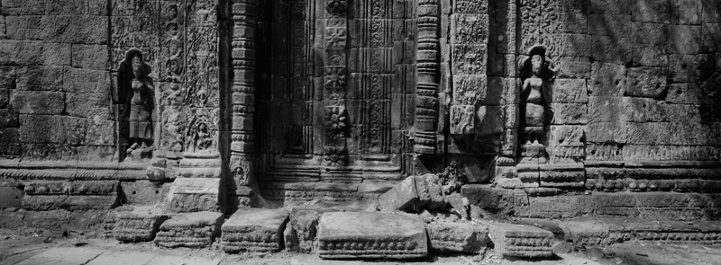 CCC201000255W343012_IMACON5EXTDIVIDED-2_CLEAN_LR