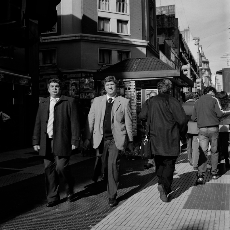 CCC201000606W235005_IMACON12DIVIDED_CLEAN_LR