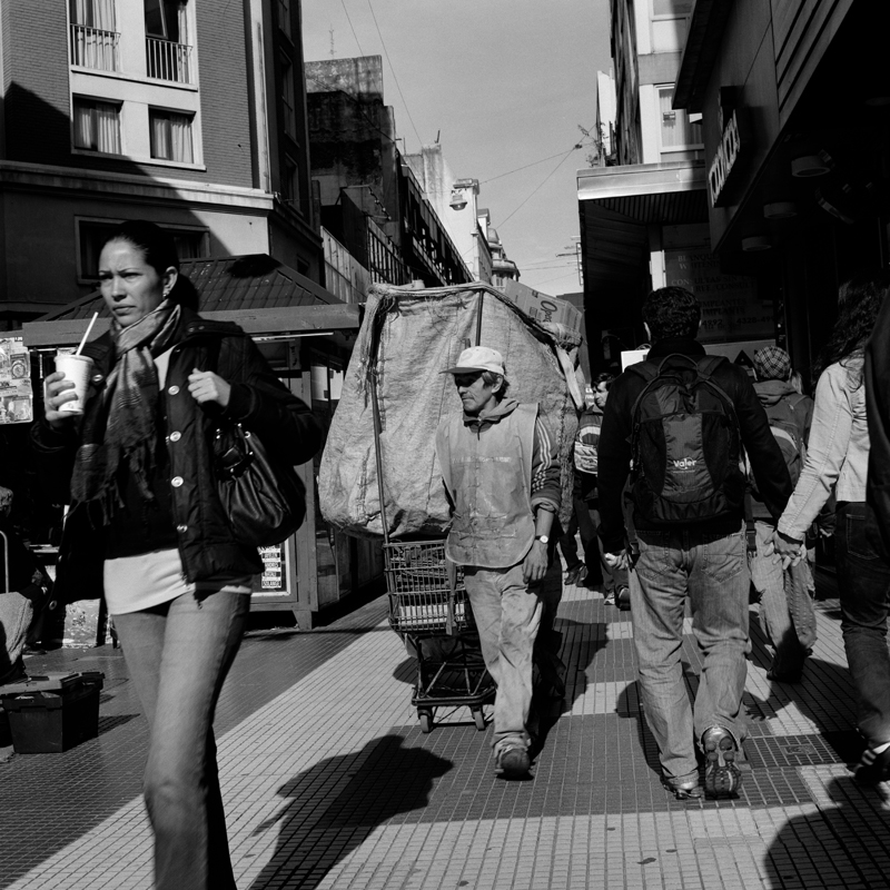 CCC201000606W235071_IMACON8DIVIDED_CLEAN_LR