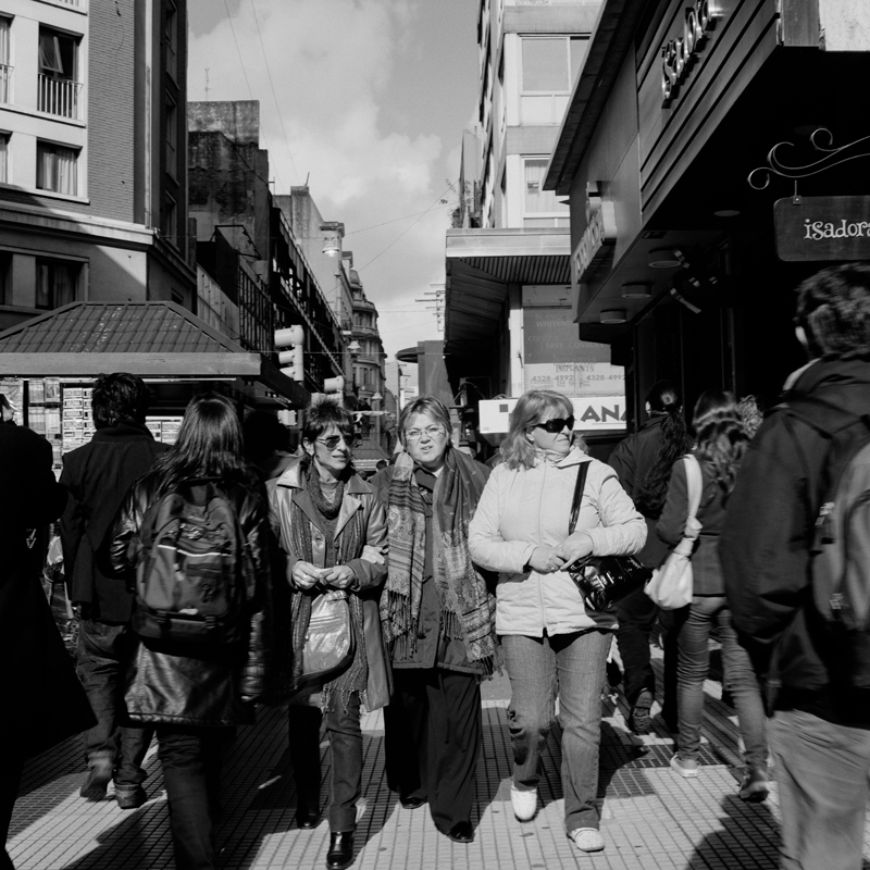 CCC201000606W236011_IMACON12DIVIDED_CLEAN_LR