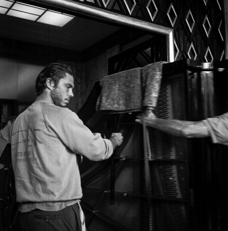 Labour Anonymous III: Vernissage [Black & White] [SQUARE] 6