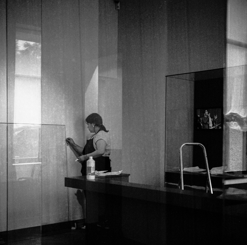 Labour Anonymous III: Vernissage [Black & White] [SQUARE] 18