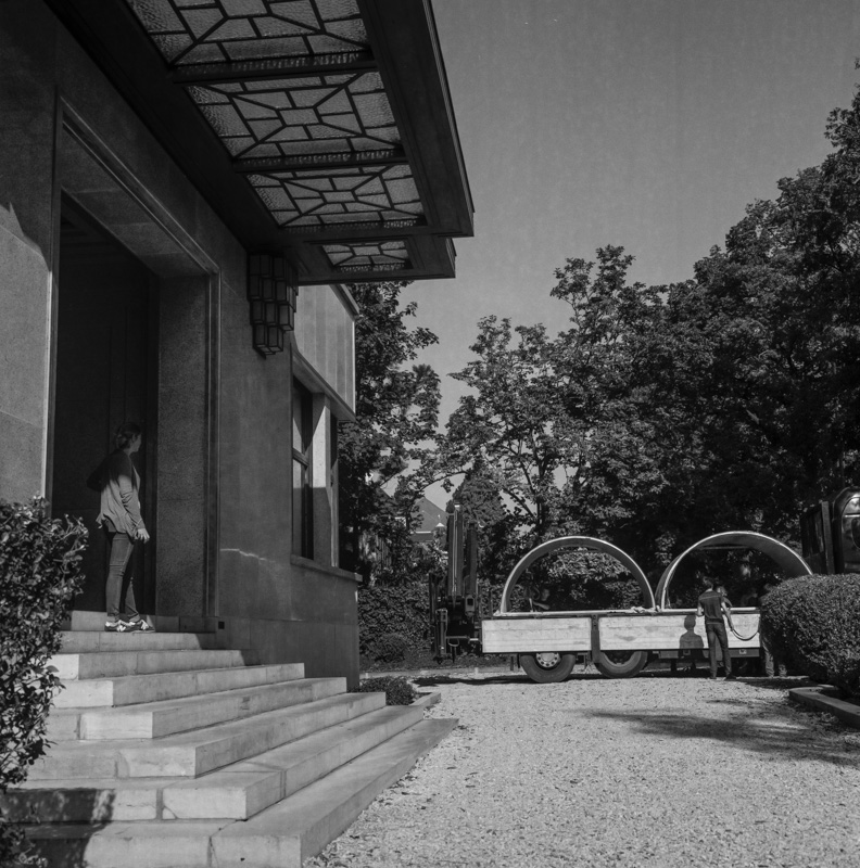 Labour Anonymous III: Vernissage [Black & White] [SQUARE] 24