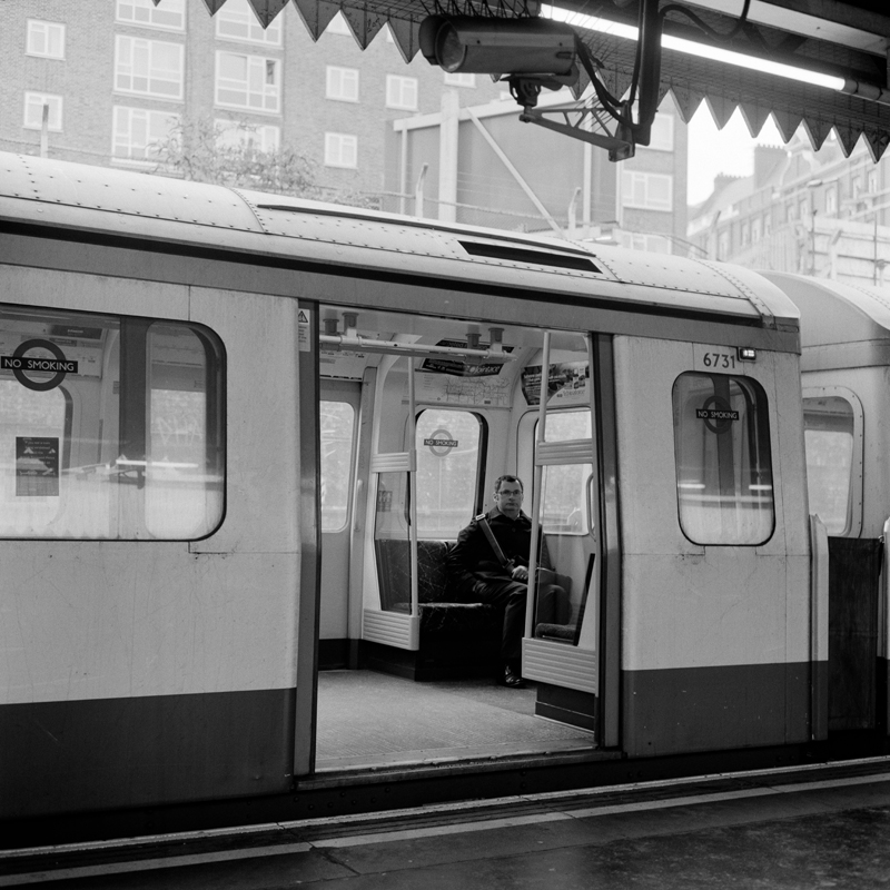 CCC200900606W037055_IMACON2DIVIDED_CLEAN_LR