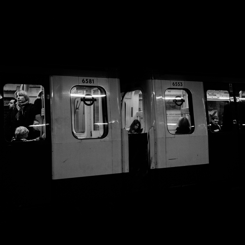 CCC200900606W037102_IMACON11DIVIDED_CLEAN_LR