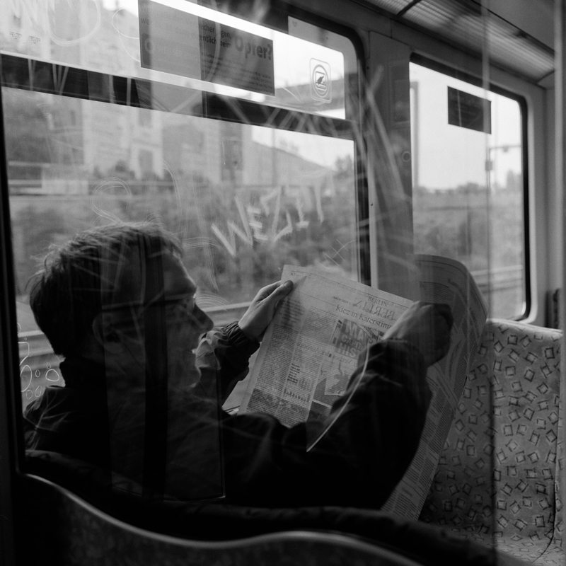 CCC200900606W196004_IMACON12DIVIDED_CLEAN_LR