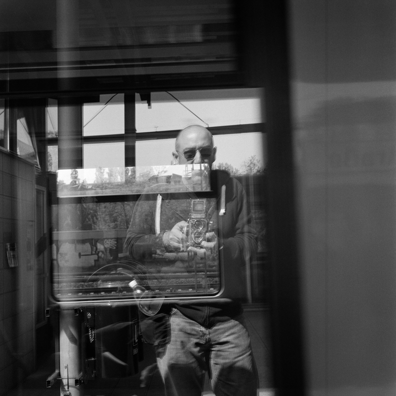 CCC200900606W196038_IMACON2DIVIDED_CLEAN_LR