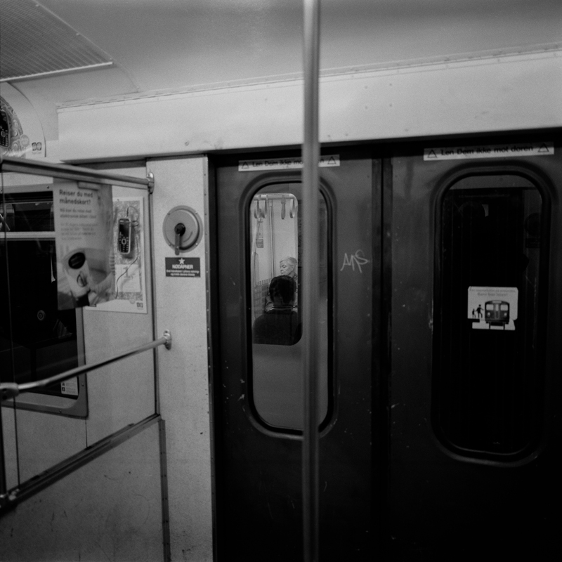 CCC200900606W195013_IMACON12DIVIDED_CLEAN_LR