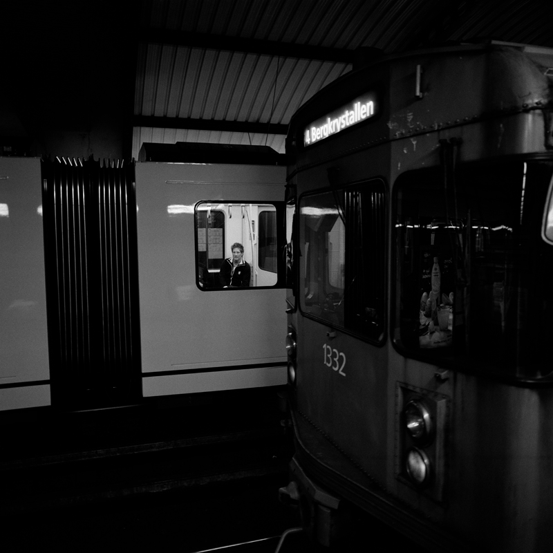 CCC200900606W195015_IMACON12DIVIDED_CLEAN_LR